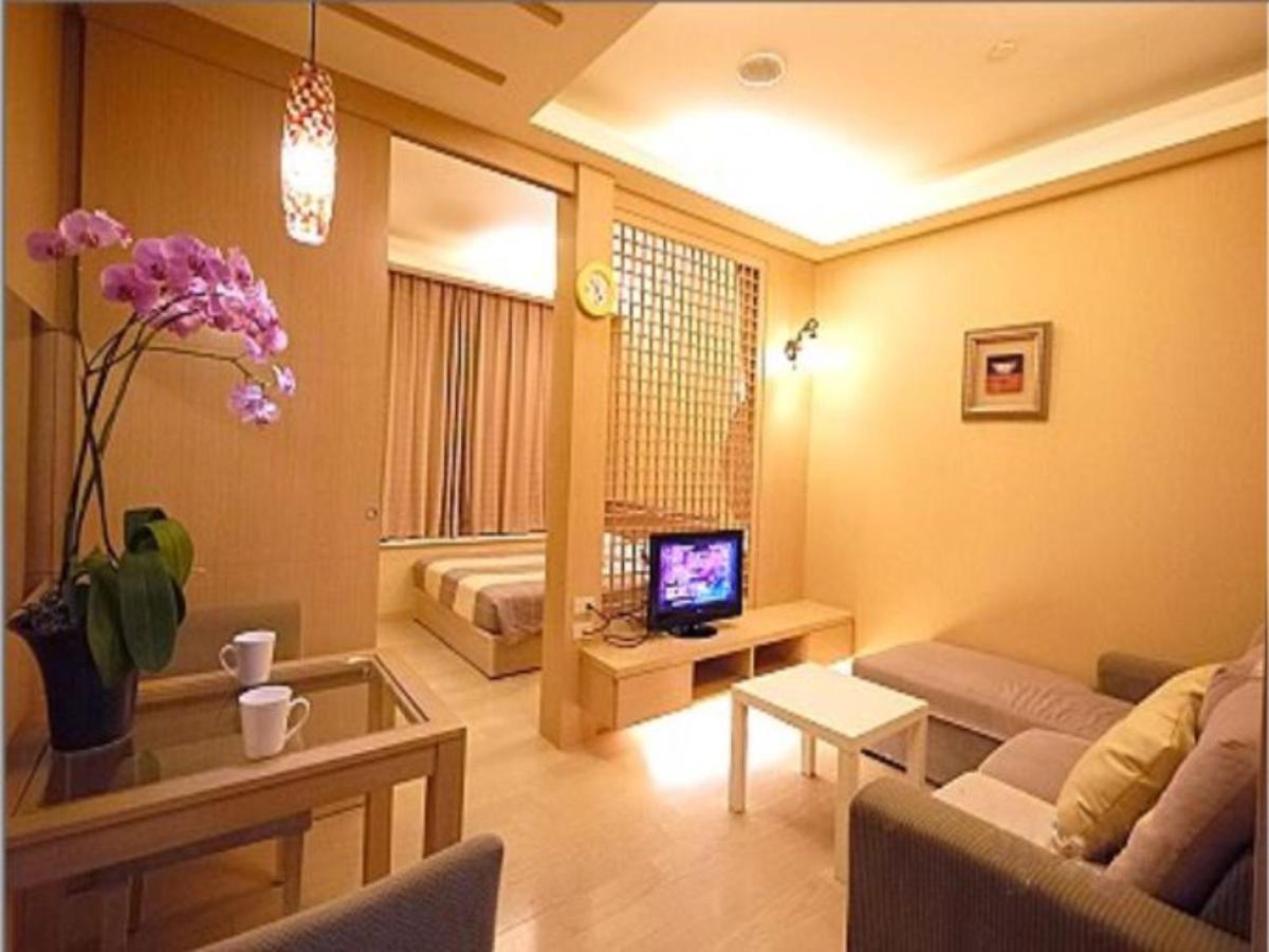 85 Cape Inn Kaohsiung Exterior photo